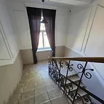St 48 Hostel *